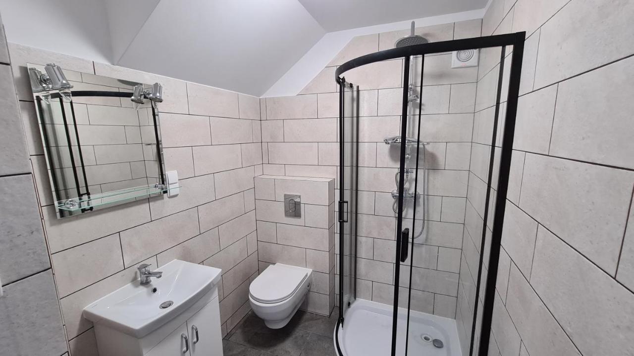 Urocze Apartamenty Na Wsi Goledzinow Eksteriør billede