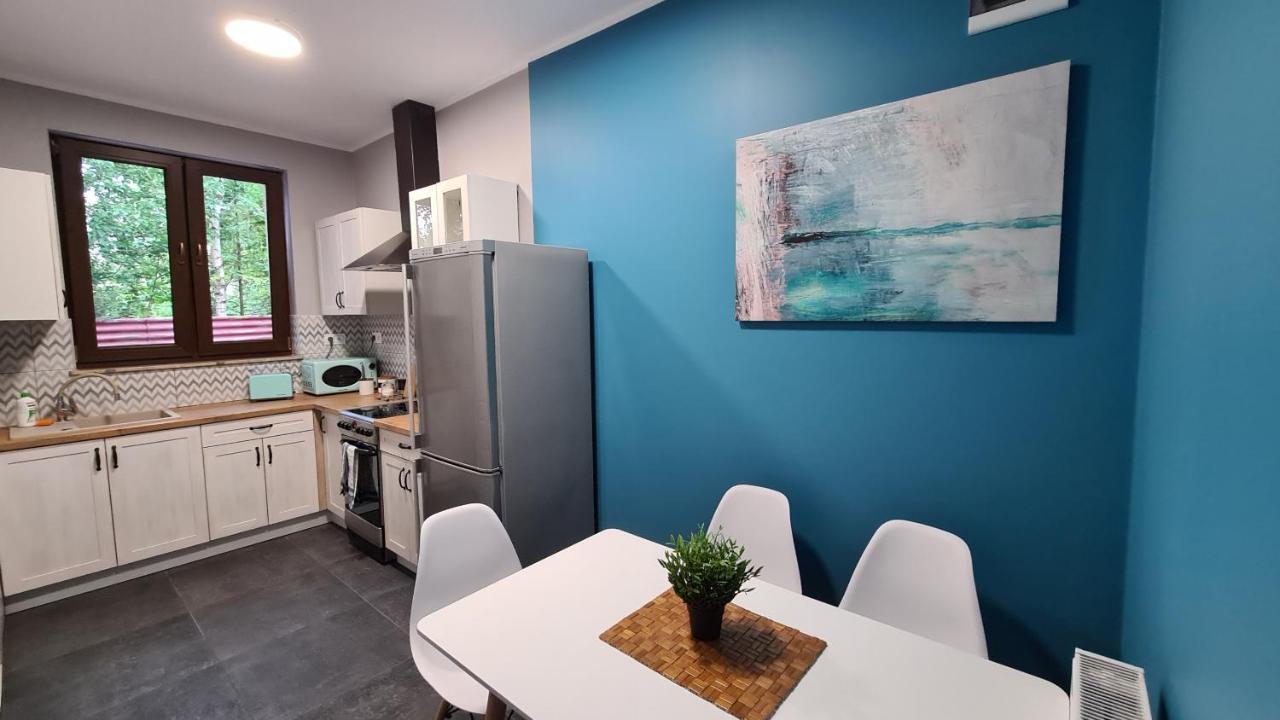 Urocze Apartamenty Na Wsi Goledzinow Eksteriør billede