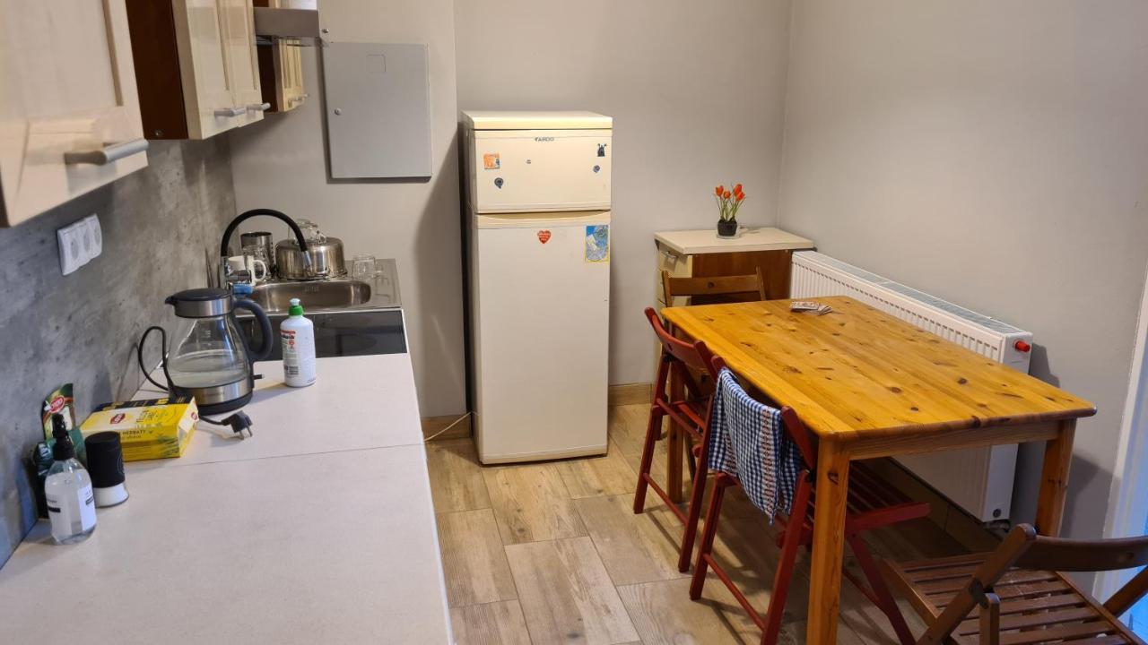 Urocze Apartamenty Na Wsi Goledzinow Eksteriør billede